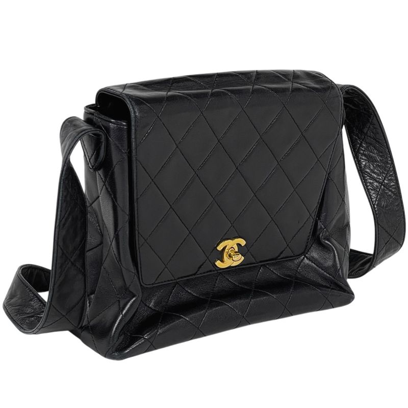 Chanel CC Logo Shoulder Bag Quilted Leather Black