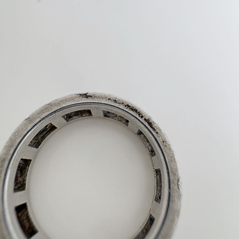 Gucci Open Square Ring . Silver