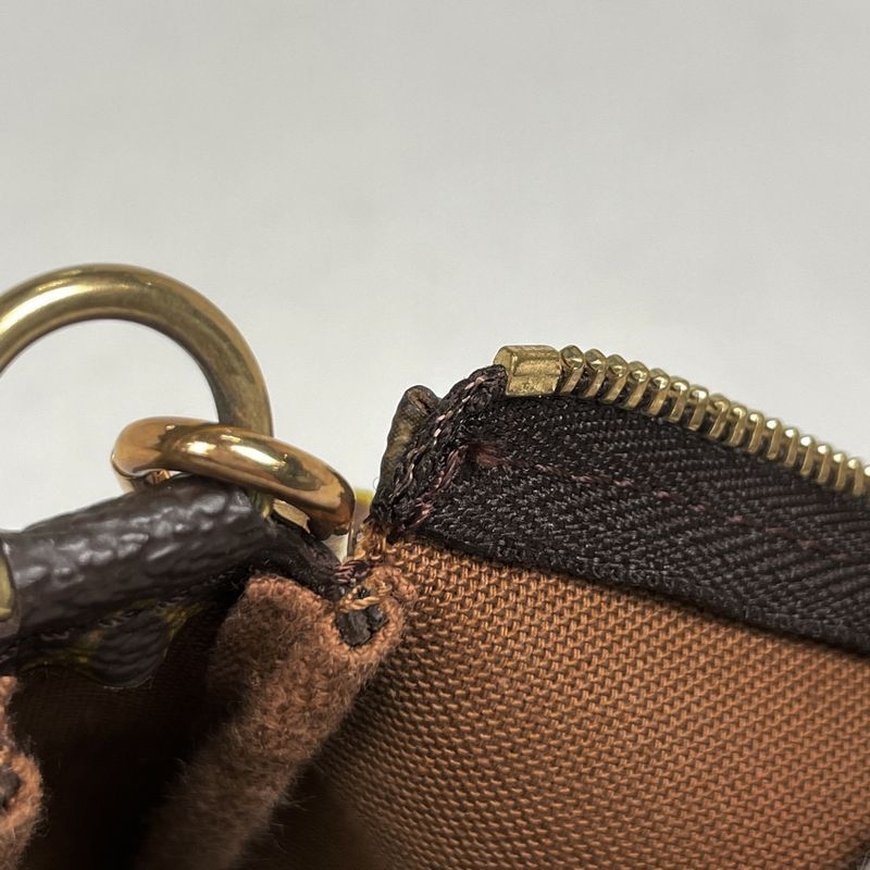 Louis Vuitton Pochette Makeup Cosmetics Pouch Monogram Brown