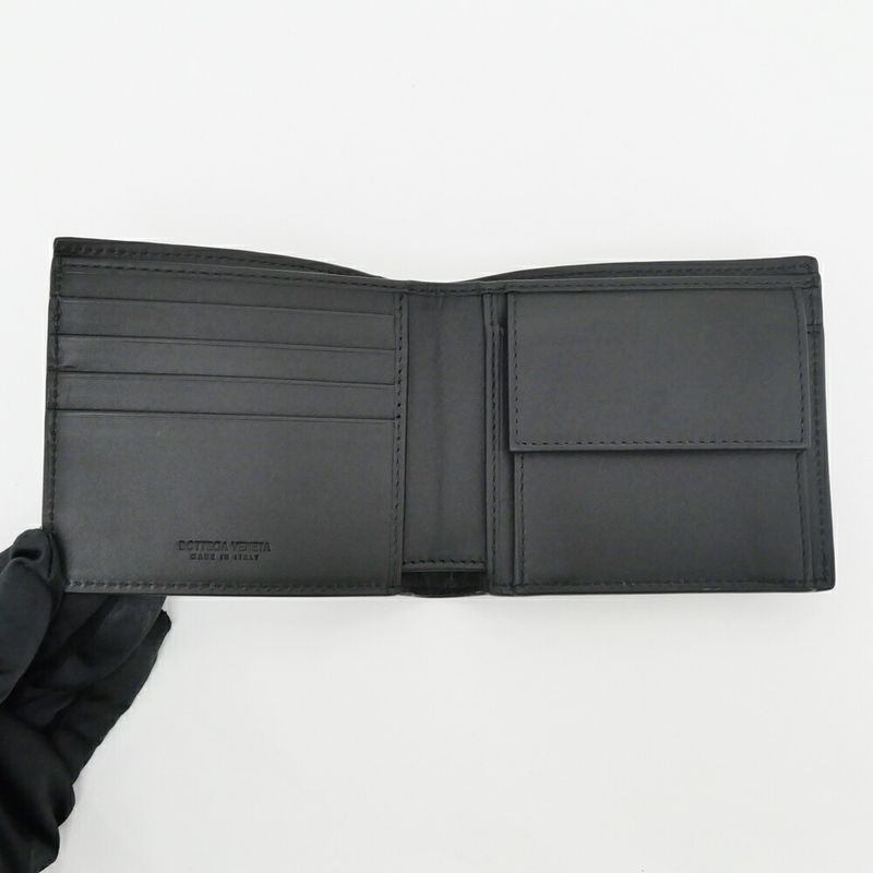 Bottega Veneta Intrecciato Bifold Wallet with Coin Pass Black Calf Leather