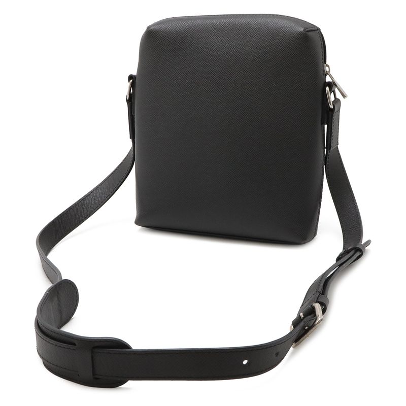 Louis Vuitton Taiga Pochette Grigori Shoulder Bag Crossbody Leather Calf