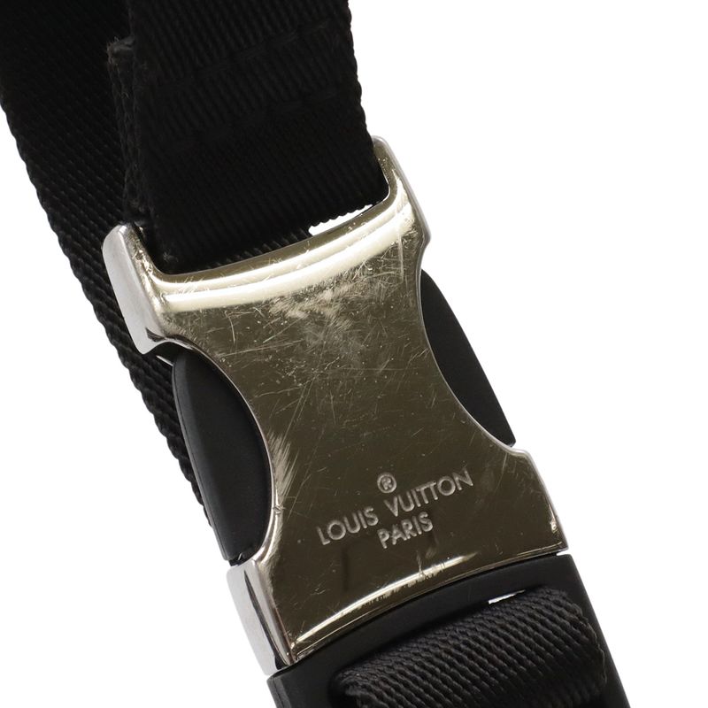 Louis Vuitton Taiga Bum Bag Outdoor Noir Black