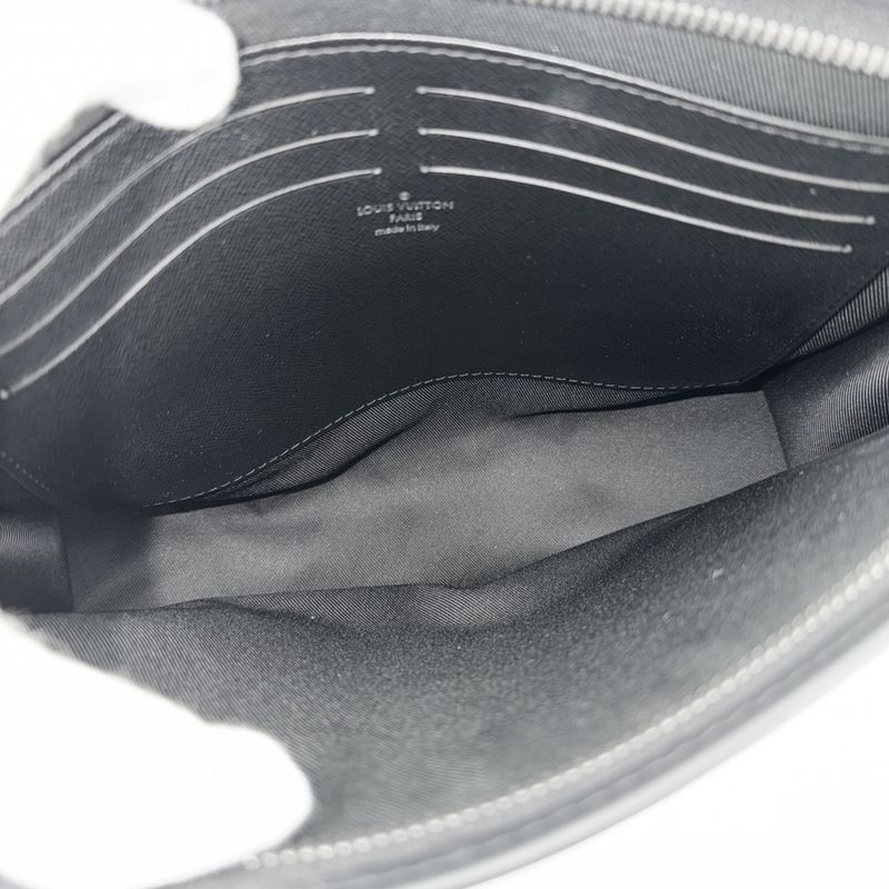 Louis Vuitton Clutch Monogram Eclipse Pochette Voyage MM Second Black Gunmetal
