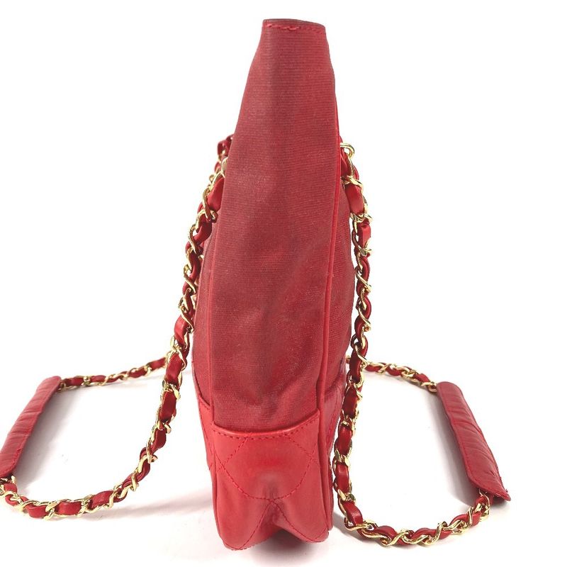 Chanel Shoulder Bag CC Logo Quilted Leather Red