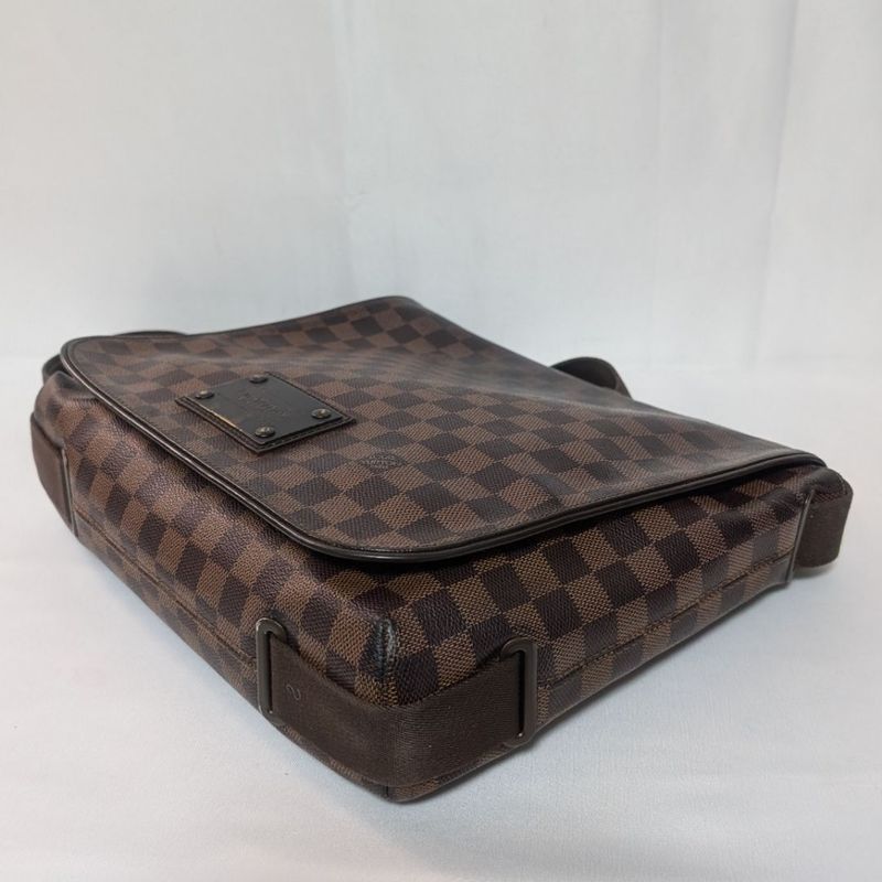Louis Vuitton Brooklyn MM Damier Messenger Bag