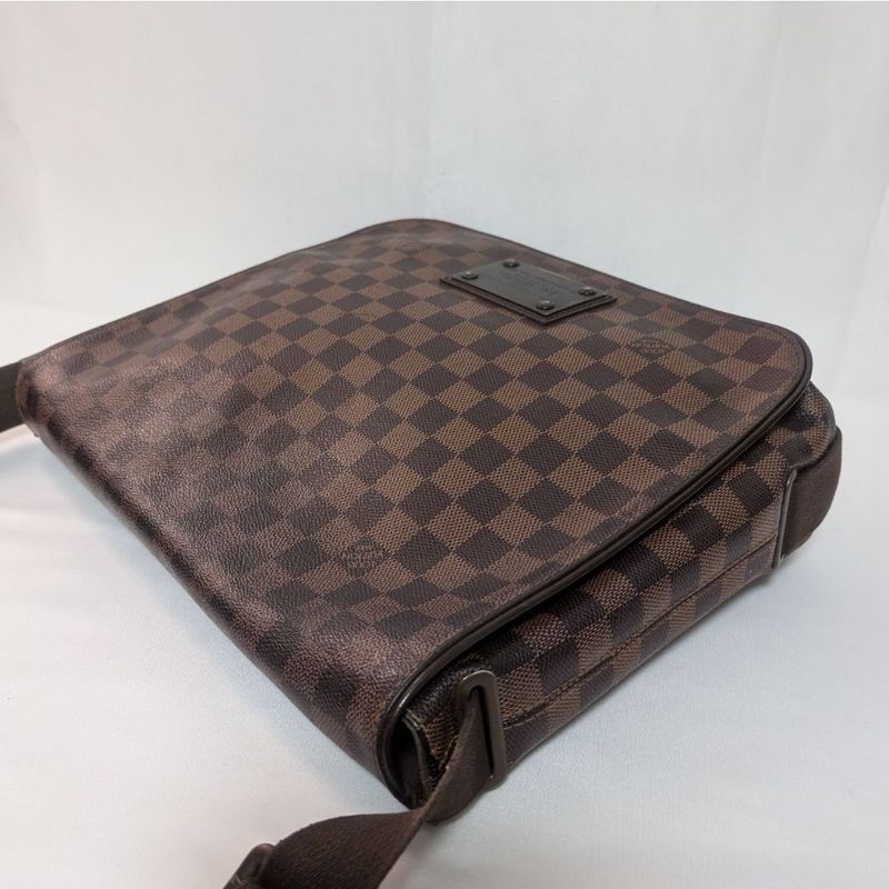 Louis Vuitton Brooklyn MM Damier Messenger Bag