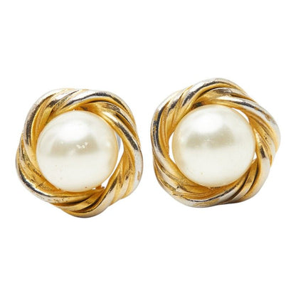 Chanel Vintage Pearl Gold Plated
