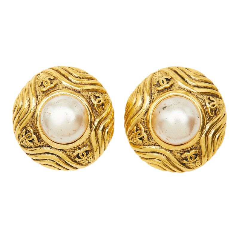 Chanel Vintage Pearl Gold Plated