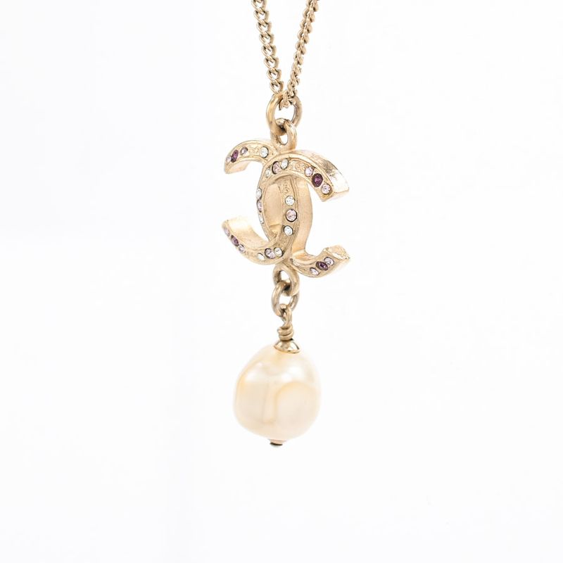 Chanel Necklace Gold