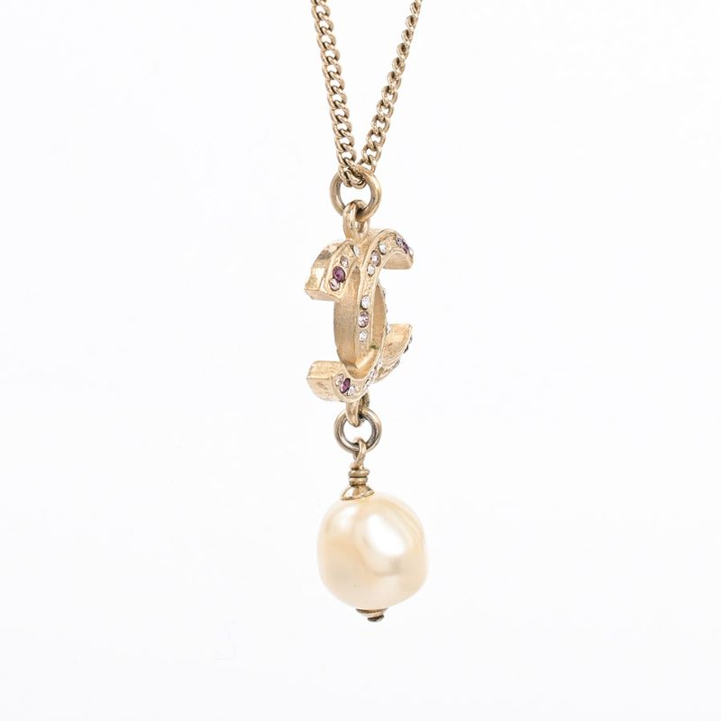 Chanel Necklace Gold