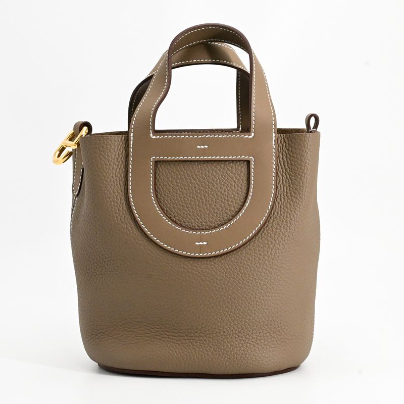Hermes Handbag in the Loop 18