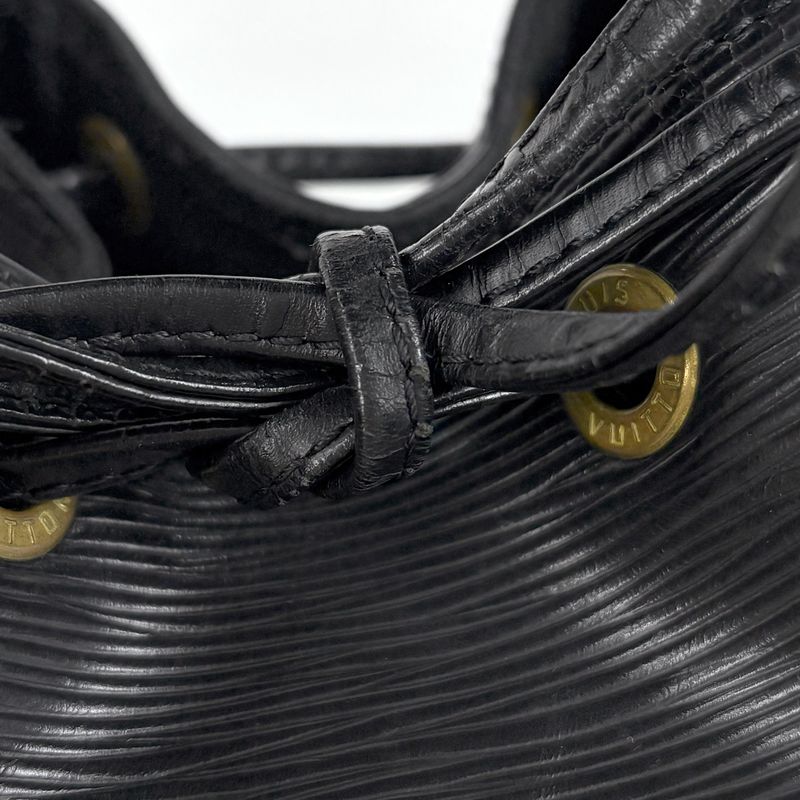 Louis Vuitton Petit Noir Shoulder Drawstring Bag Epi Black