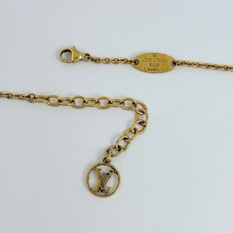 Louis Vuitton Essential Necklace Gold Plated