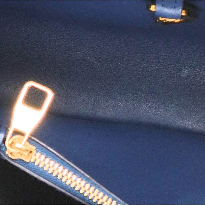 Louis Vuitton Capucines BB Leather Handbag