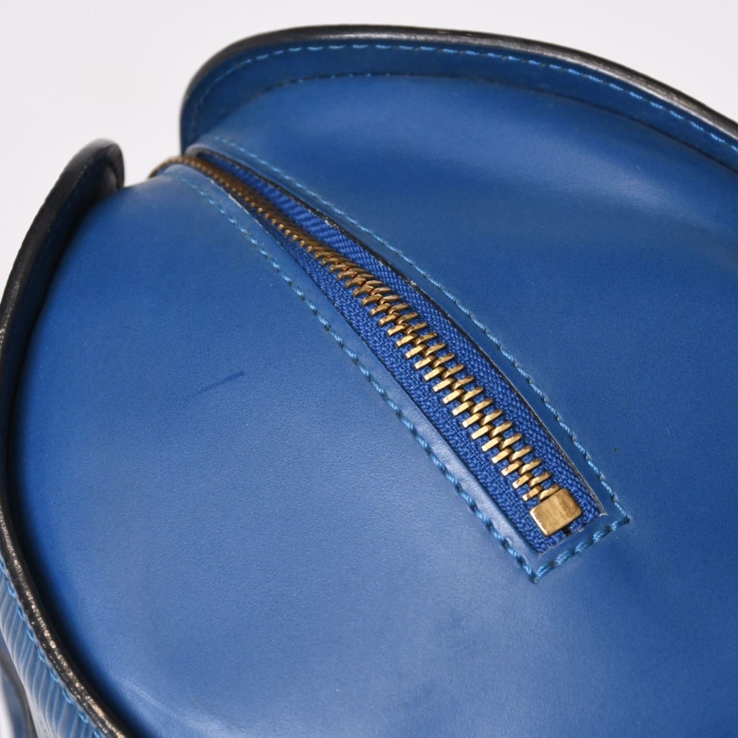 Louis Vuitton Handbag Papillon Soufflot Epi Blue — view 8
