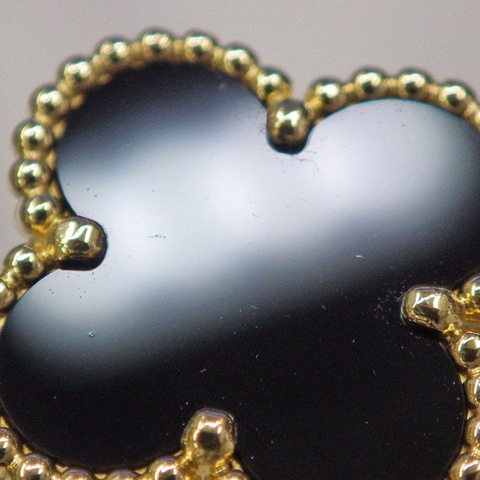 Van Cleef & Arpels Earrings Vintage Alhambra Onyx 18k Yellow Gold