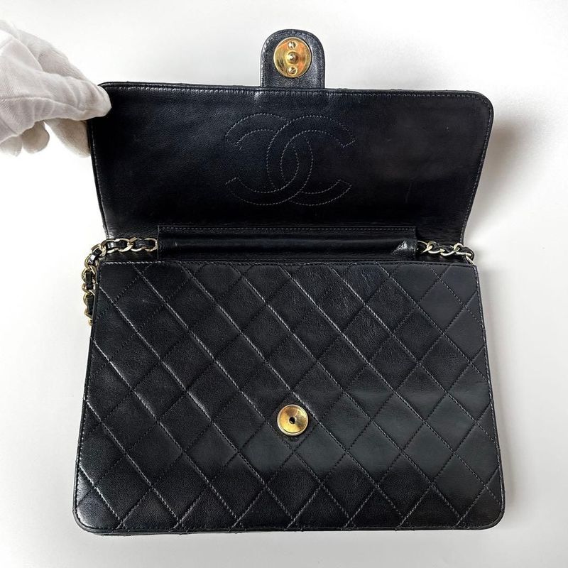 Chanel Quilted Chain Shoulder Bag Black Lambskin