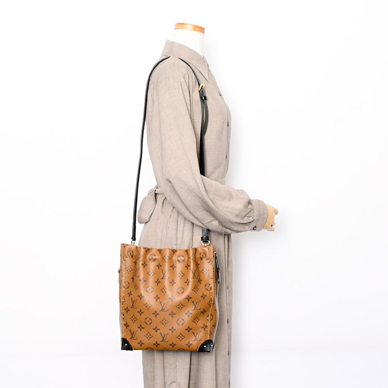 Louis Vuitton Shoulder Bag Noe Trunk