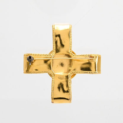 Chanel Brooch Gold