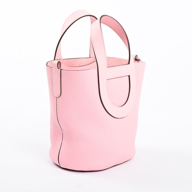 Hermes Handbag in the Loop 18