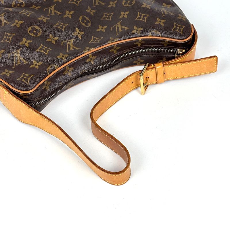 Louis Vuitton Croissant MM Shoulder Bag Monogram Brown