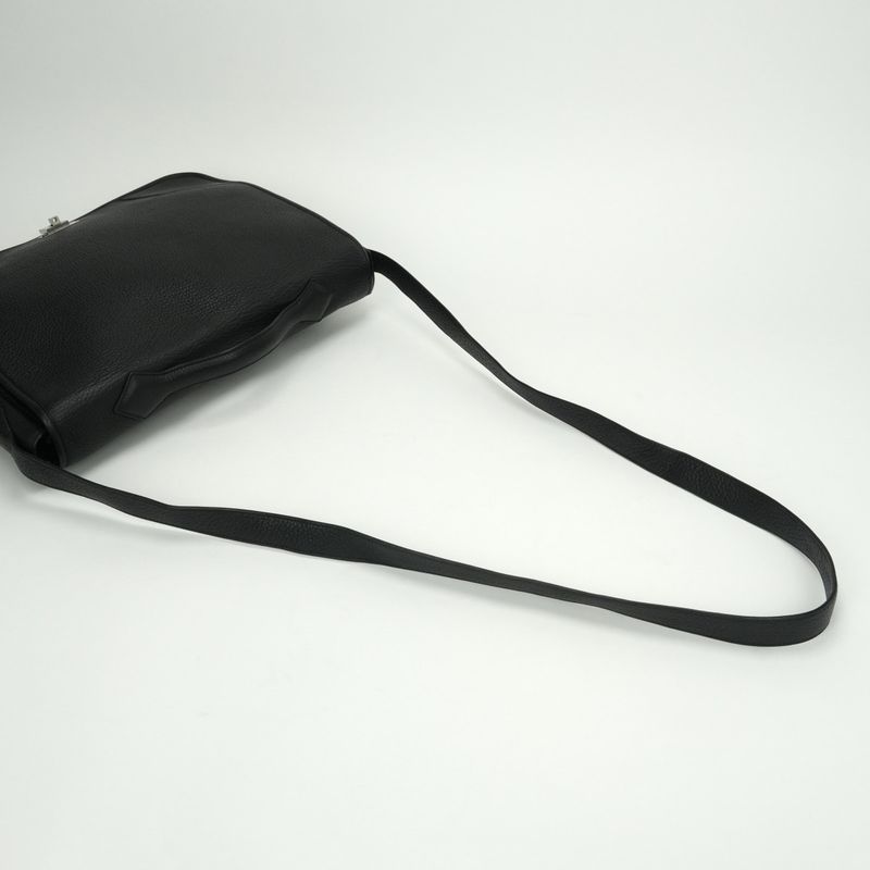 Hermes Victoria Messenger Bag Tote Taurillon Clemence Noir Black