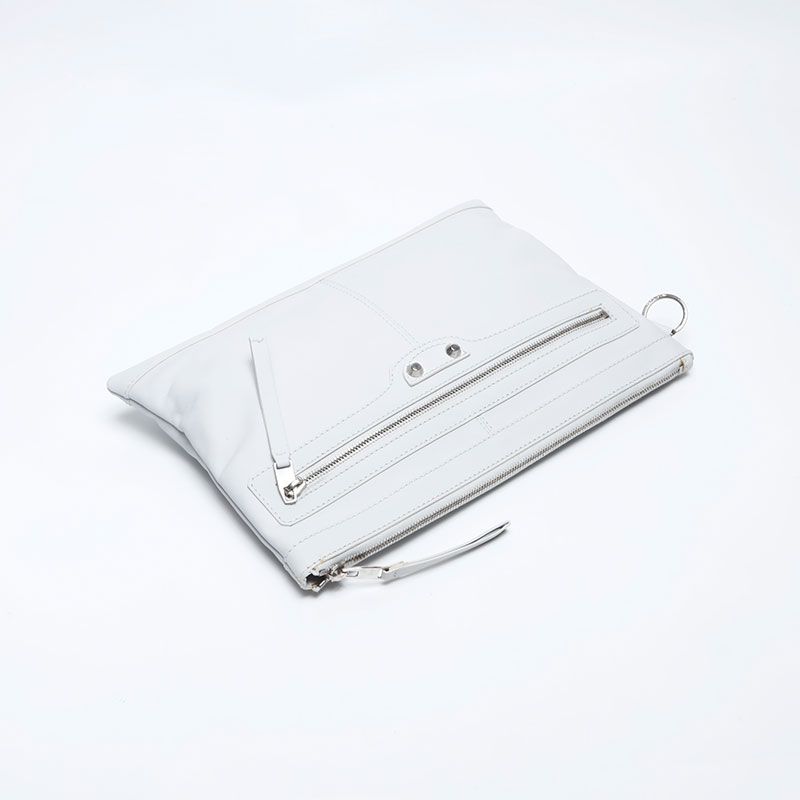 Balenciaga Clutch Classic Clip M Leather