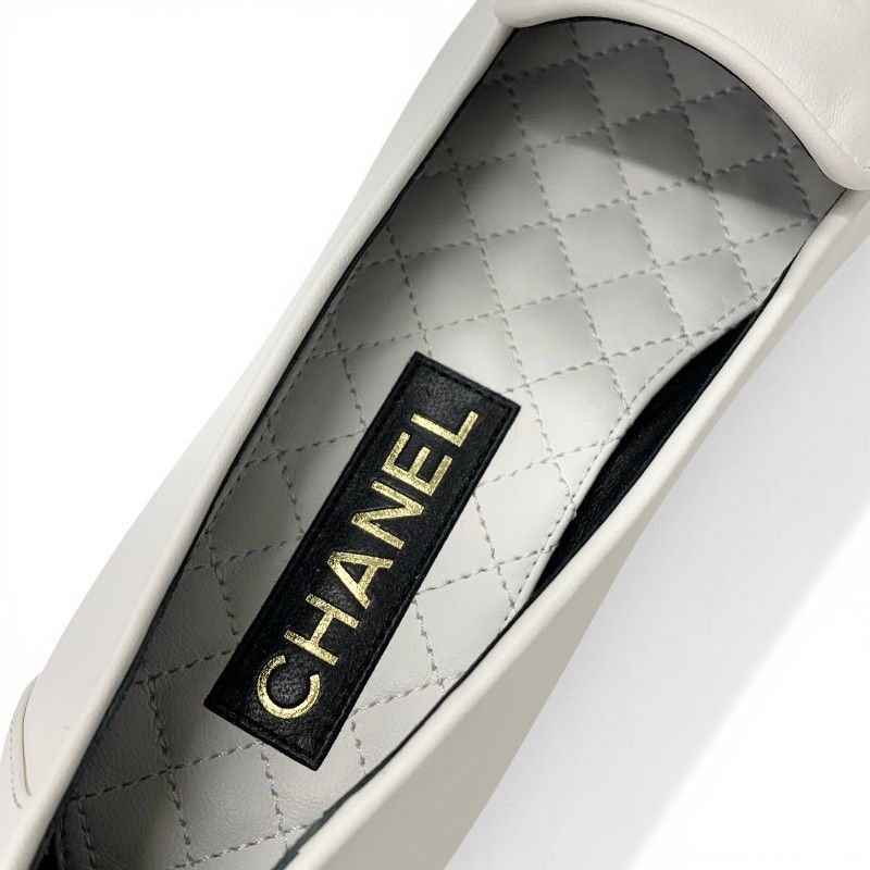 Chanel Loafers Leather Shoes White Black CC Logo Bicolor Flat