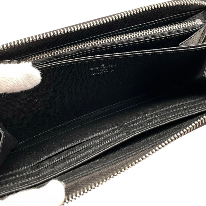 Louis Vuitton Wallet Zippy Epi Noir Black