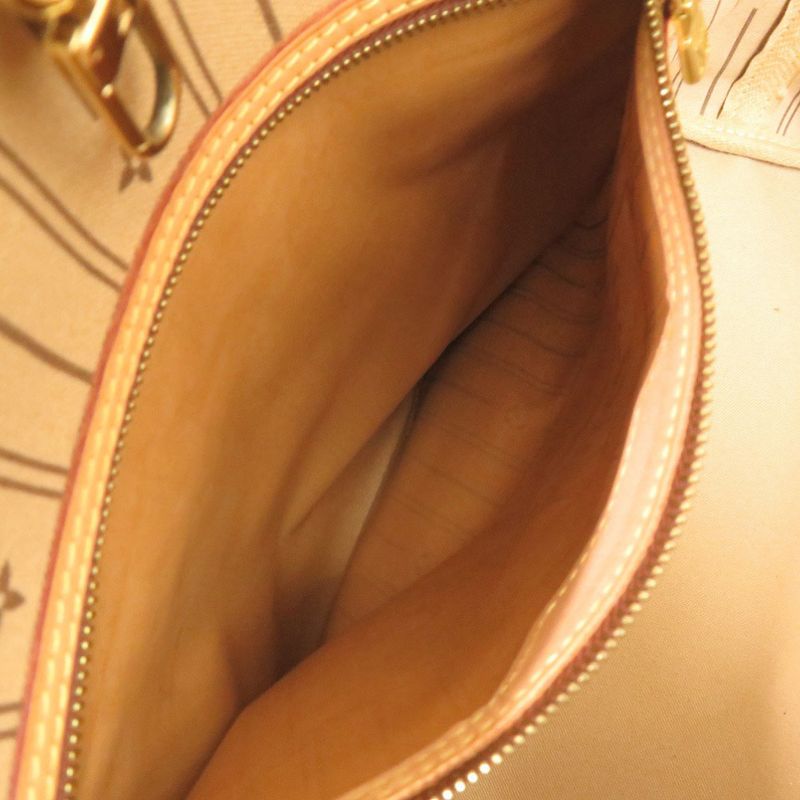 Louis Vuitton Neverfull MM Monogram Tote