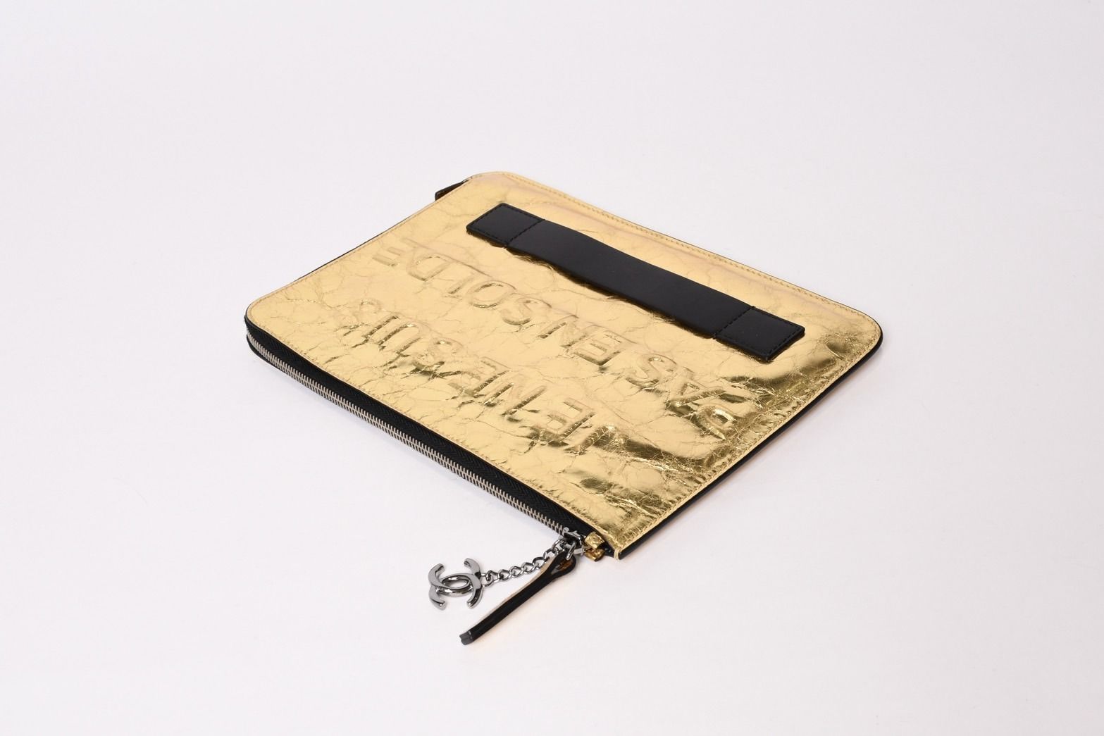 Chanel Votez Coco Clutch CC Logo Crinkle Leather Metallic Gold — view 5