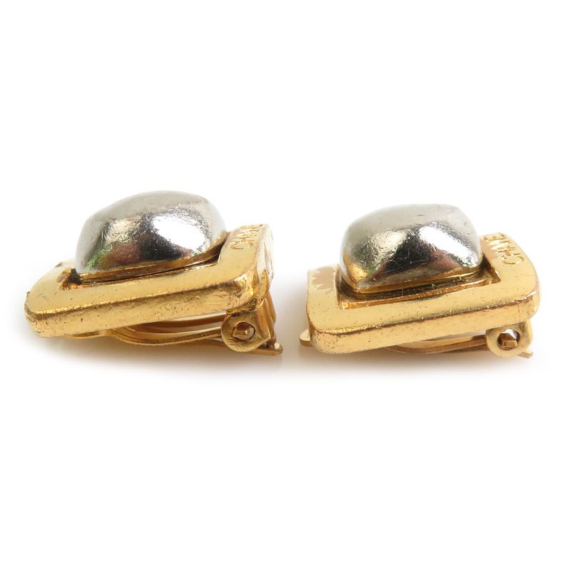 Chanel Earrings Gold
