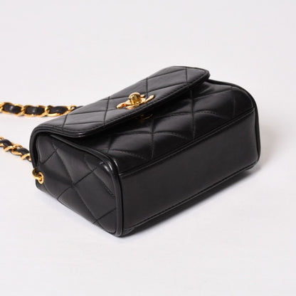 Chanel Mini Quilted S Flap S Chain Shoulder Bag CC Logo Lambskin Gold — view 8