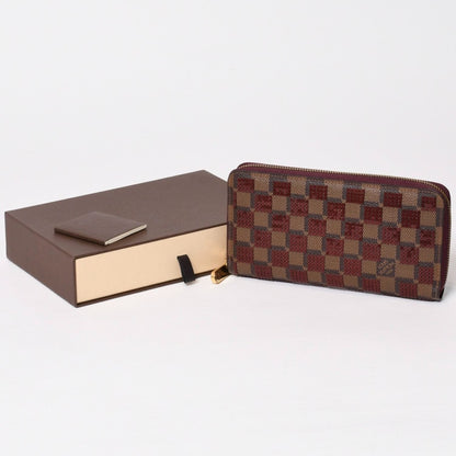 Louis Vuitton Zippy Wallet Damier Payette Gold