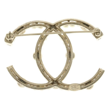 Chanel CC Logo Pearl Rhinestone Brooch Pin Badge White Gold