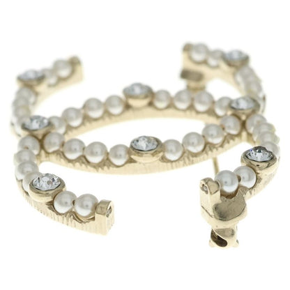 Chanel CC Logo Pearl Rhinestone Brooch Pin Badge White Gold