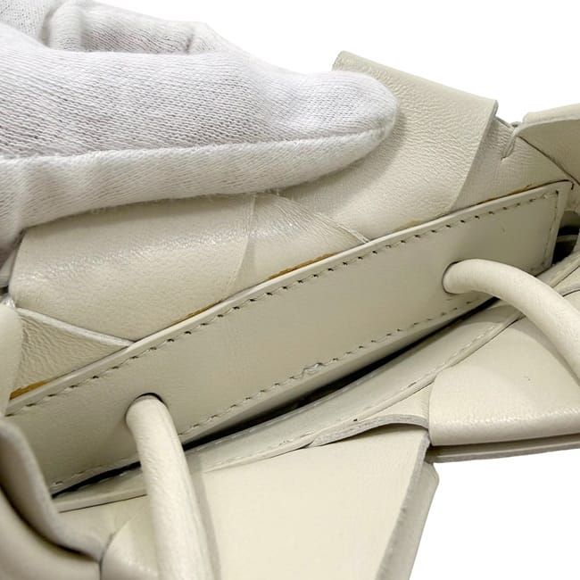 Bottega Veneta Mini Shoulder Bag White Intrecciato