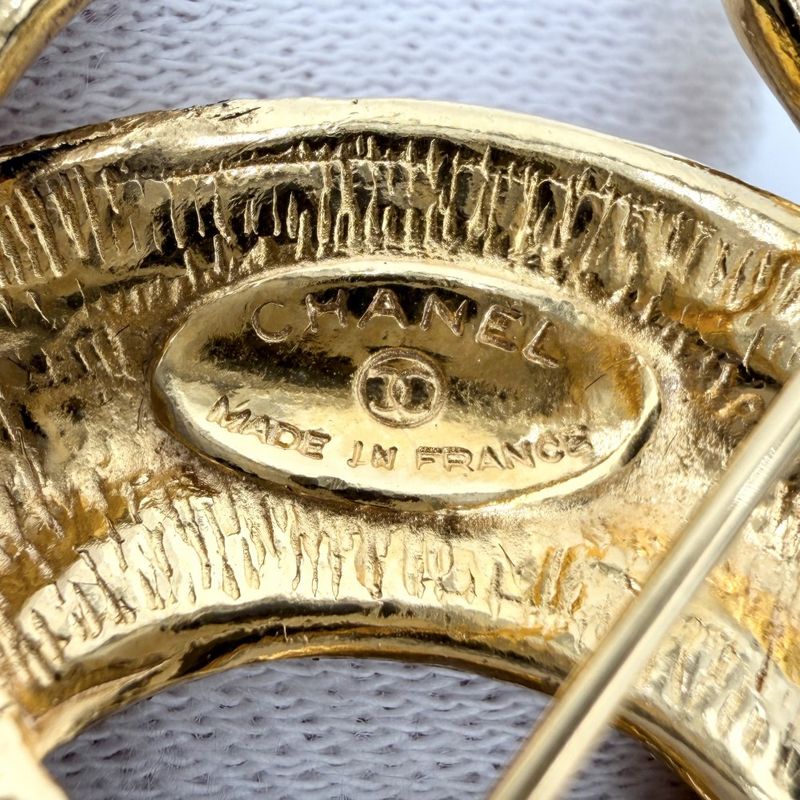 Chanel Brooch Quilted CC Logo Vintage Gold Plated
