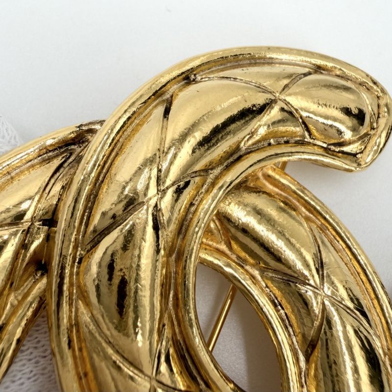 Chanel Brooch Quilted CC Logo Vintage Gold Plated