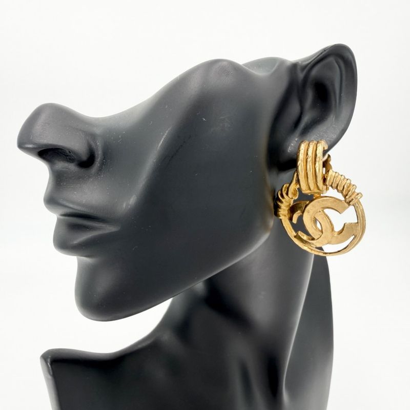 Chanel Earrings CC Logo Vintage Round Gold Plated
