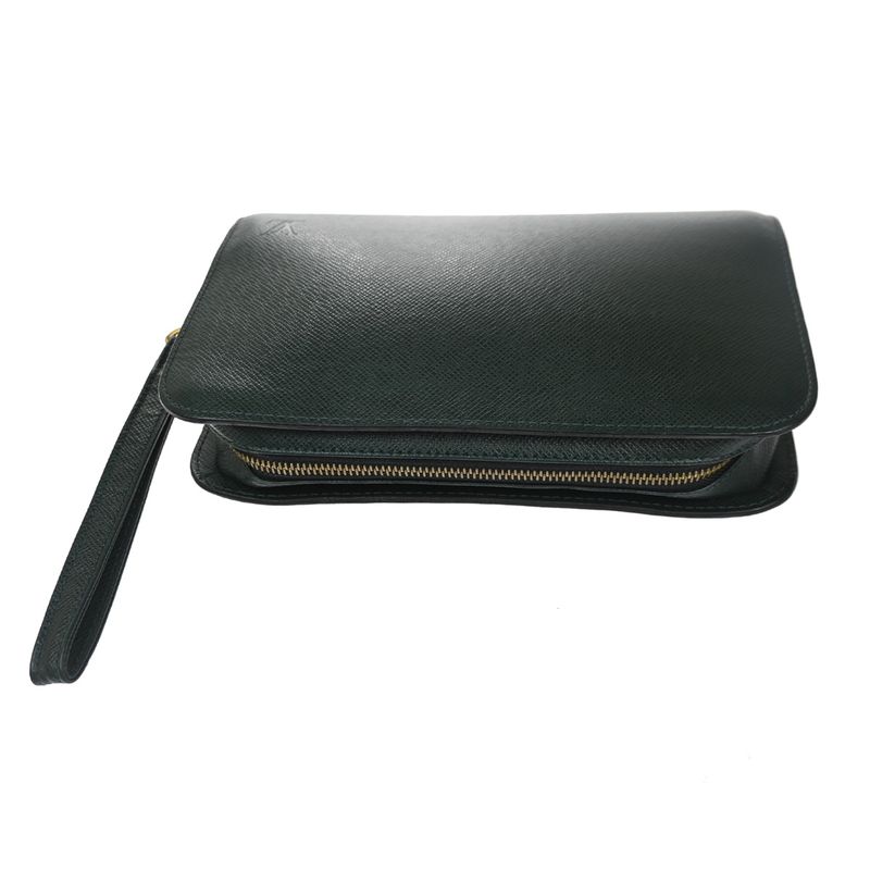 Louis Vuitton Baikal Clutch Taiga Leather