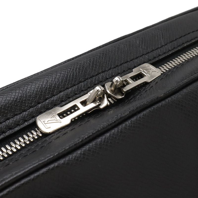 Louis Vuitton Taiga Pdv Porte Document Voyage PM Business Briefcase 2-Way