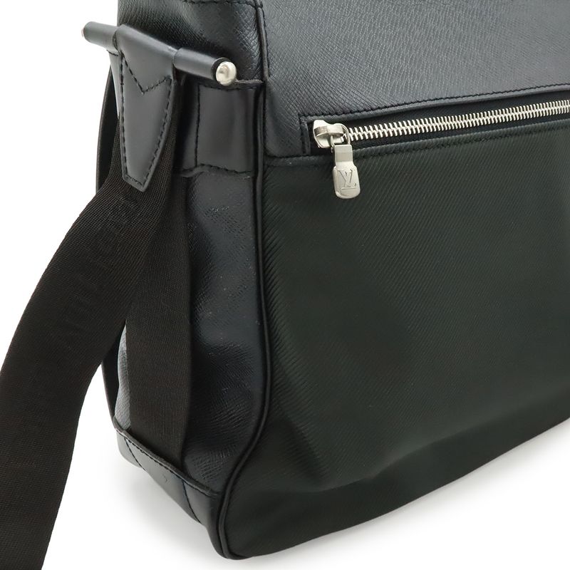 Louis Vuitton Taiga Shoulder Bag Leather Canvas Ardoise Black
