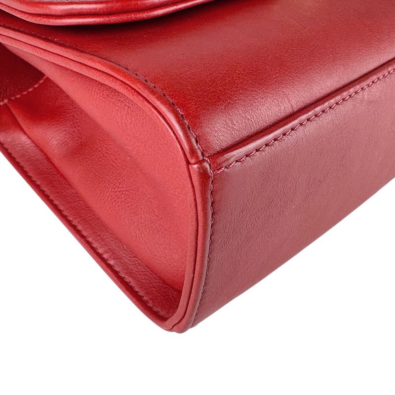 Chanel Shoulder Bag Click Label