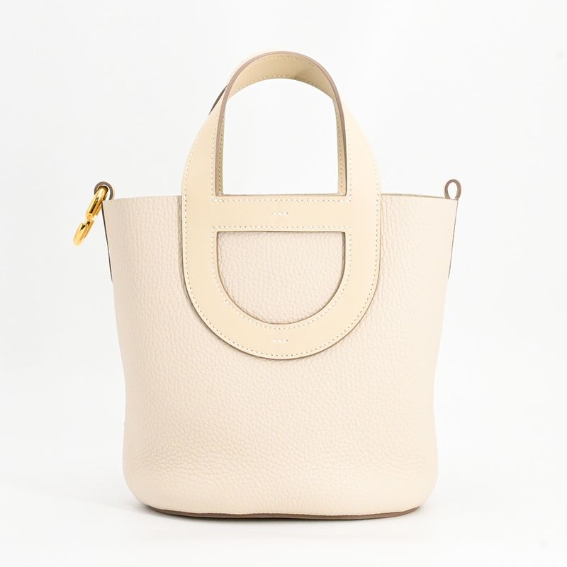 Hermes Handbag in the Loop 18