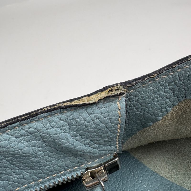Hermes News GM Shoulder Bag Taurillon Clemence Ciel