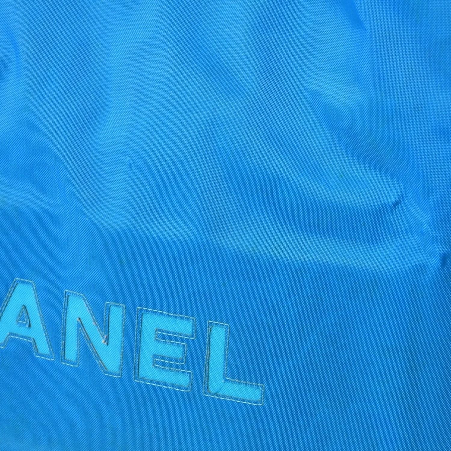 Chanel Vintage Logo Chain Tote Bag CC Turquoise Blue — view 8