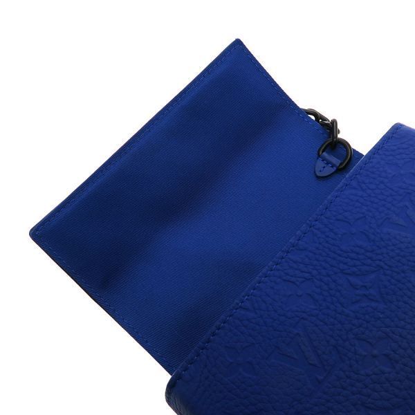 Louis Vuitton Steamer Wearable Wallet