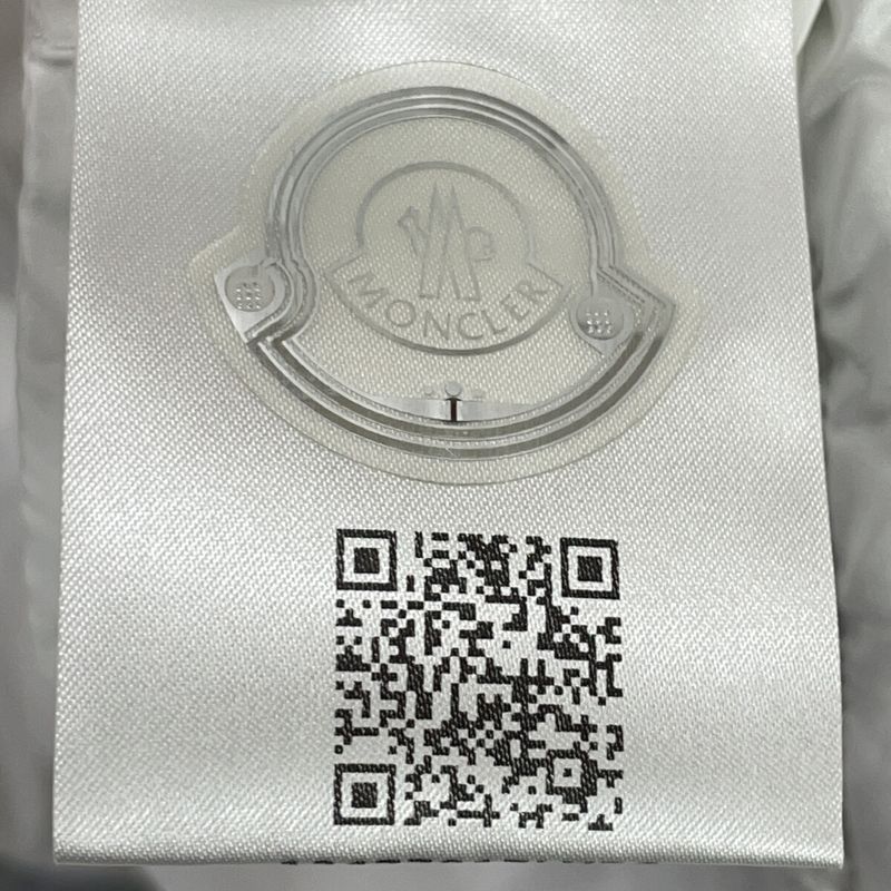 Moncler Hanau Down Jacket 2
