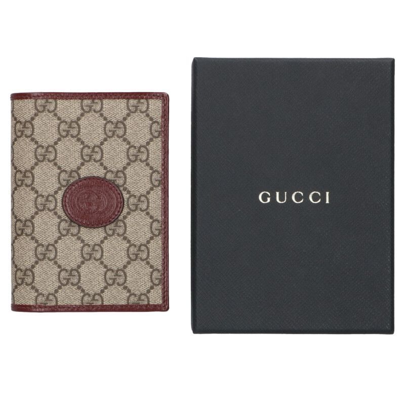 Gucci GG Supreme Passport Case